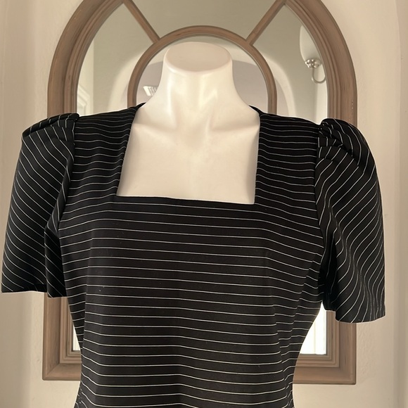 NEW Vince Camuto Square Neck Puffed Sleeve Top in Rich Black Size XL New w/o Tag - Picture 6 of 9